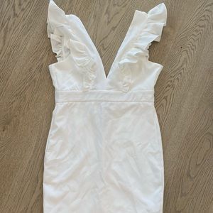 🤍White Mini V Neck Dress🤍